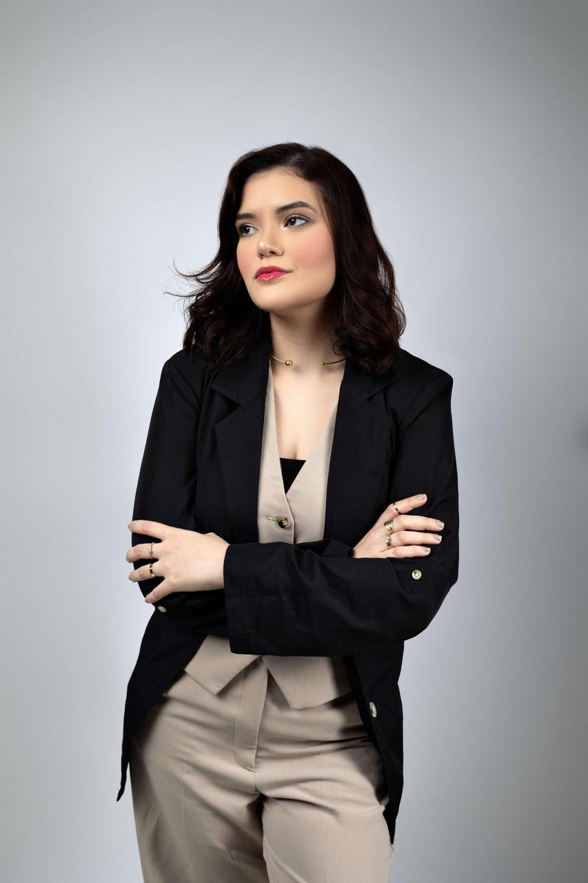 Lara Couto